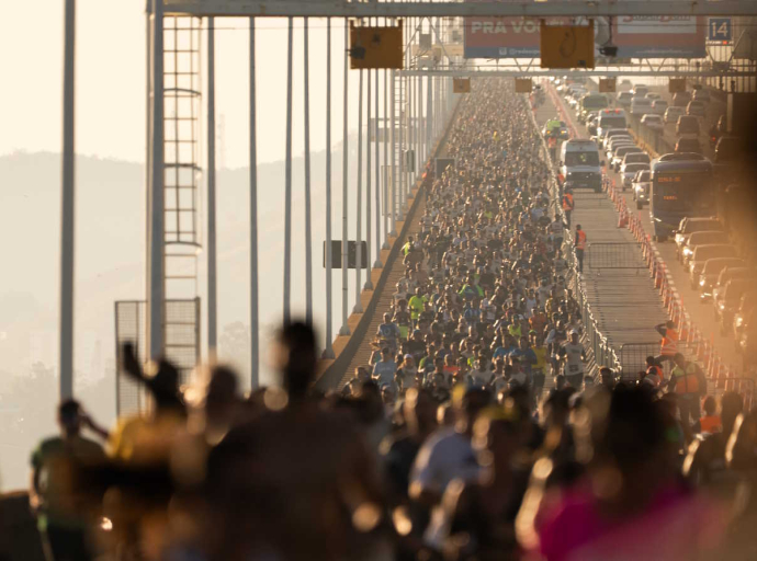 Desafio da Ponte celebra retorno histórico com travessia épica, no Rio de Janeiro