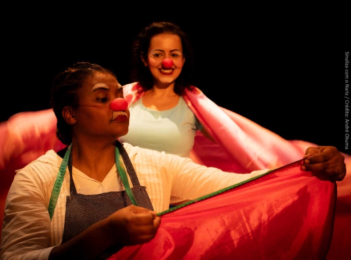 Oficina " Sinaliza com o Nariz " une palhaçaria e Libras em  um encontro experimental para surdos e ouvintes