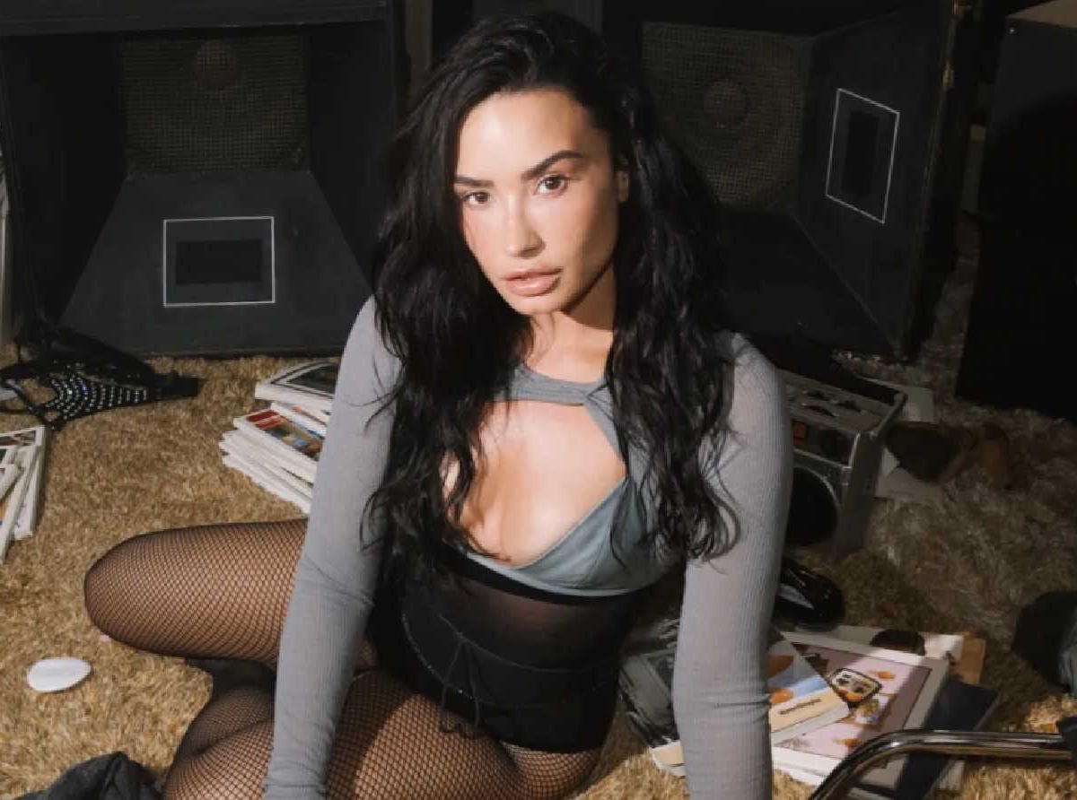 “ Here All Night ”,  novo single do próximo álbum de Demi Lovato, já chega com clipe